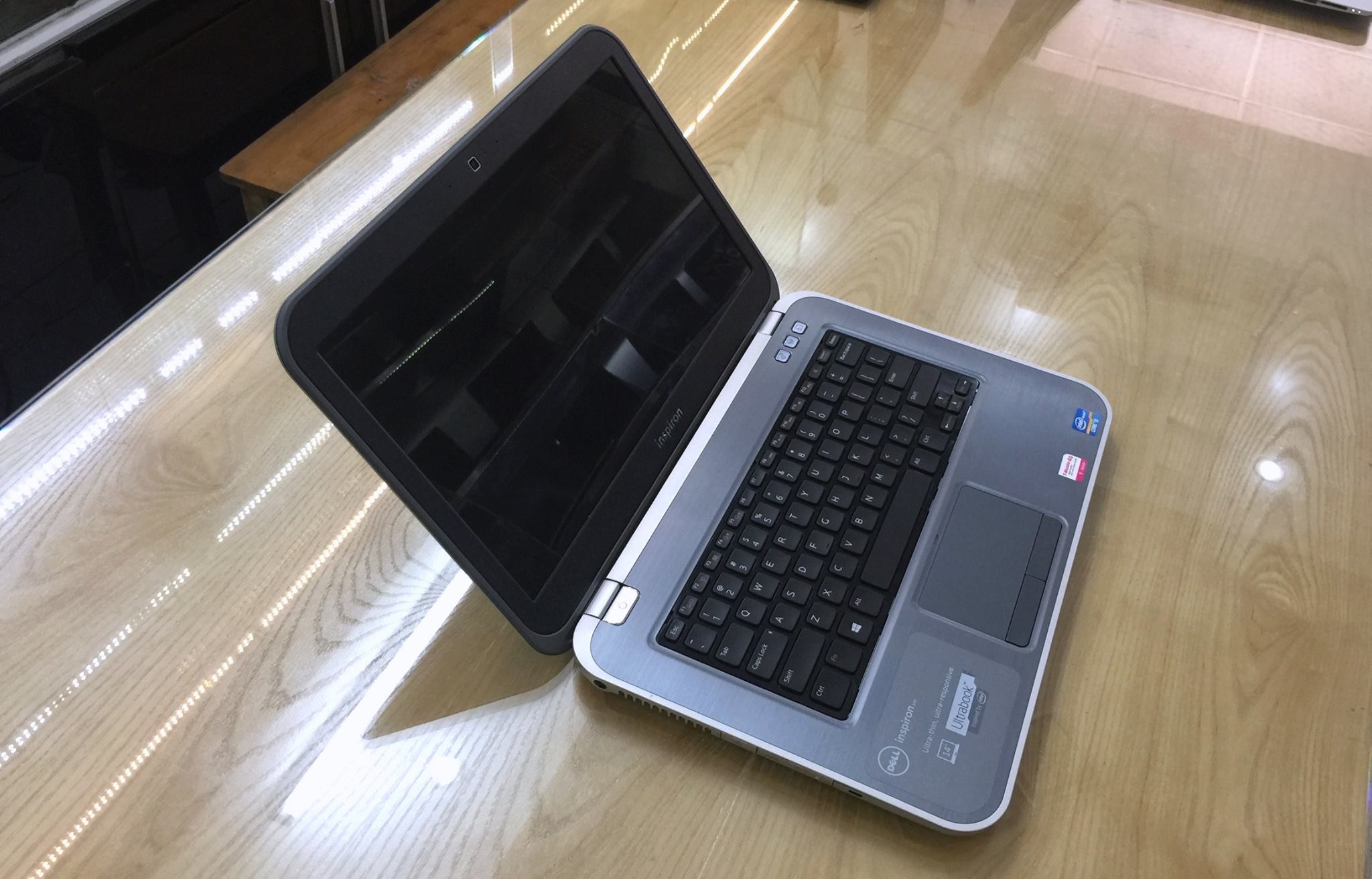 Laptop Dell Ultrabook inspiron 5423.jpg